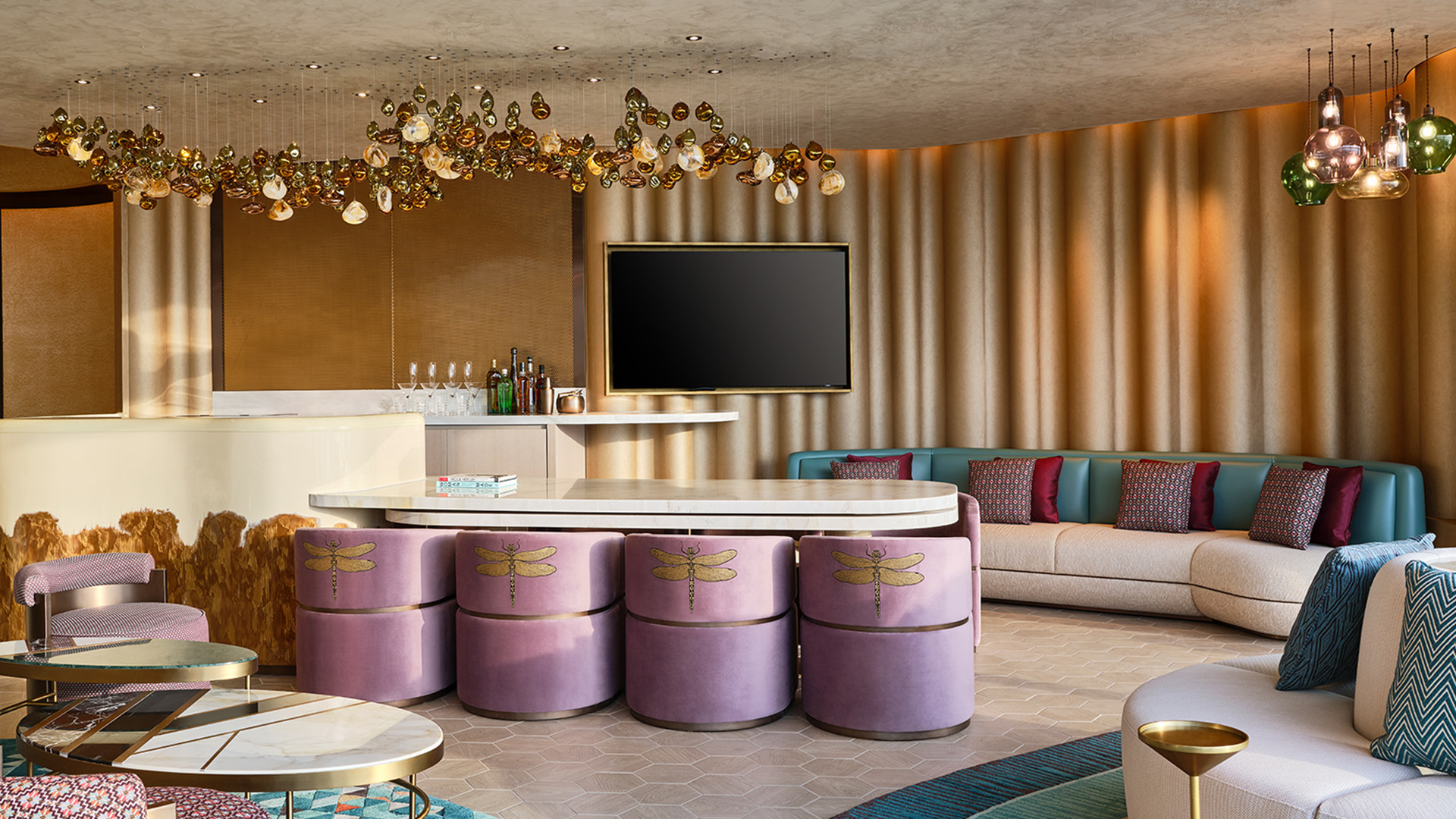 W Mina Seyahi | EWOW Suite Living Room