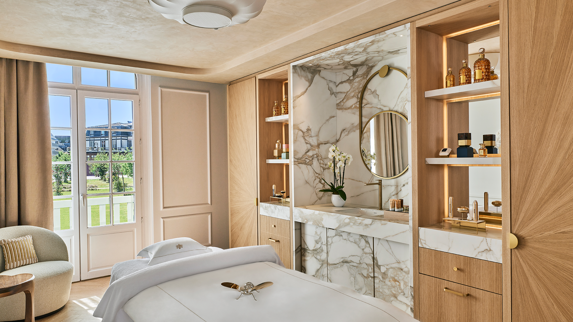 Hôtel Barrière Le Normandy | Guerlain Spa Treatment Room | BLINK